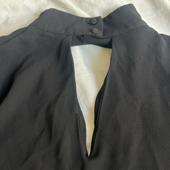 Black cutout choker crepe long sleeve blouse women's large - Picture 2 of 10